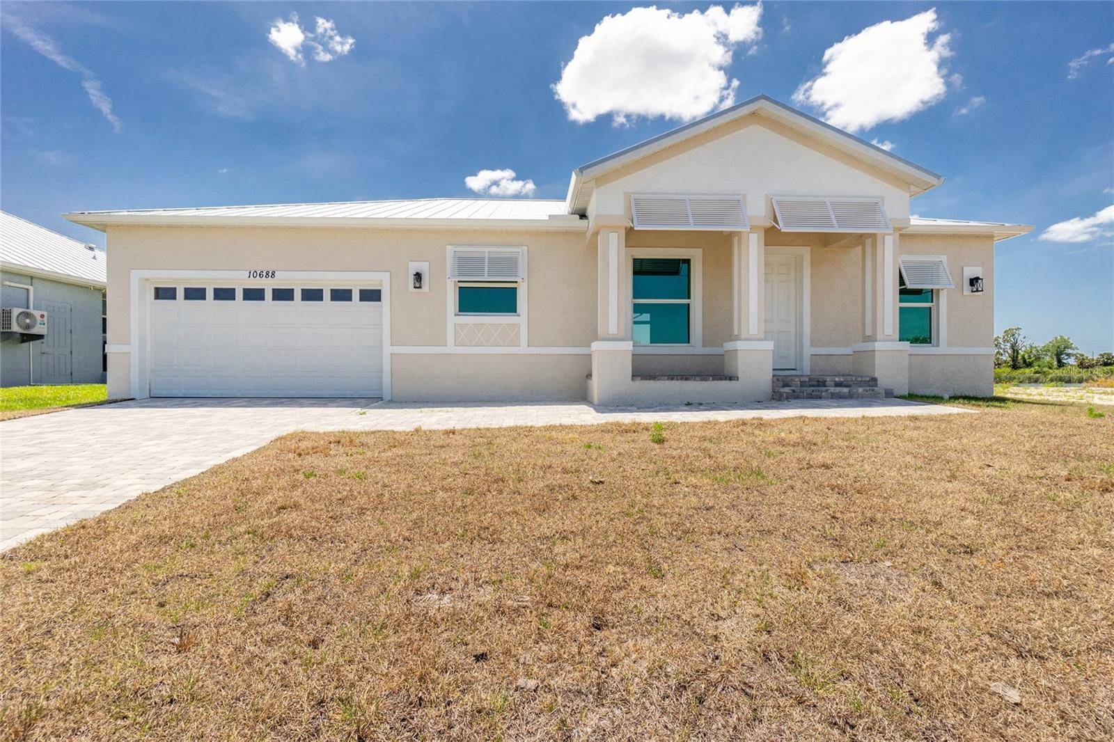 Port Charlotte, FL 33981,10688 MCALESTER CIR