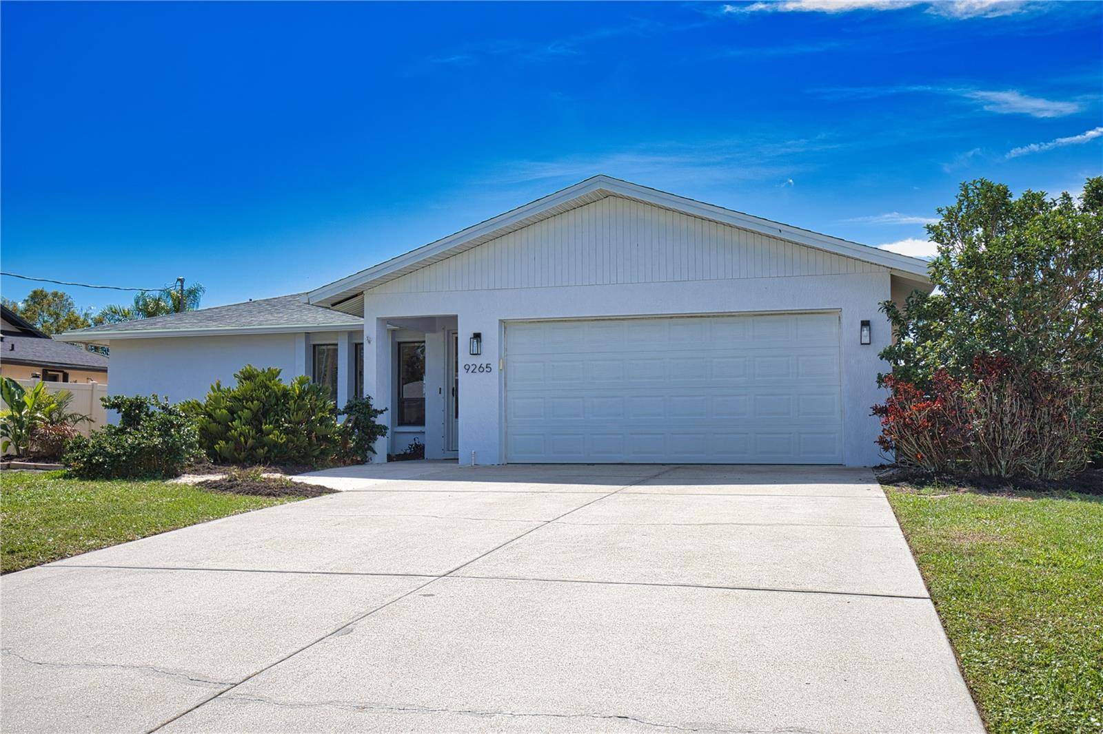 9265 CARNATION AVE, Englewood, FL 34224