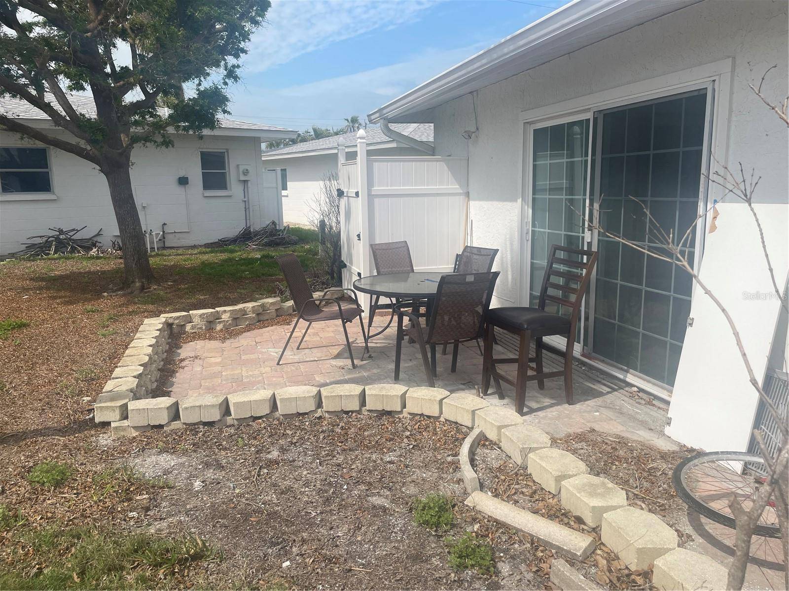 Englewood, FL 34223,1977 BEACH RD #87