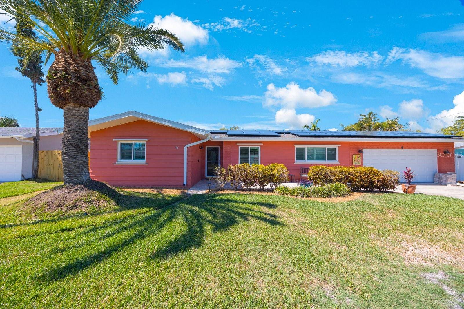 Largo, FL 33770,1694 HARBOR CIR W