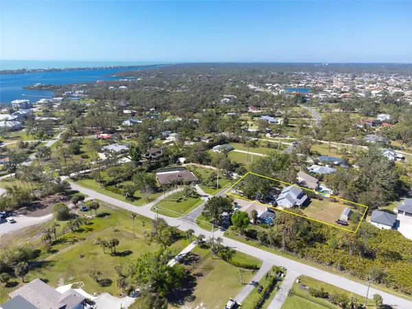Englewood, FL 34223,1104 LARCHMONT DR
