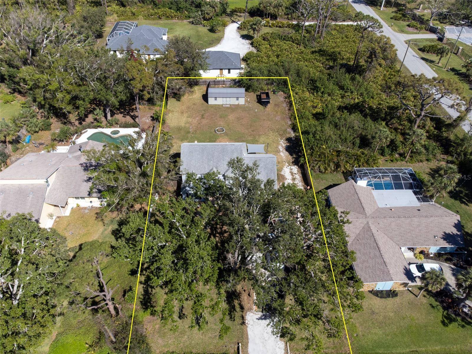 Englewood, FL 34223,1104 LARCHMONT DR