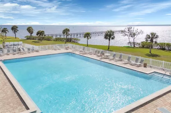 Port Charlotte, FL 33953,4410 WARREN AVE #217