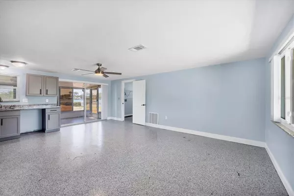 Englewood, FL 34223,140 CRESTVIEW DR