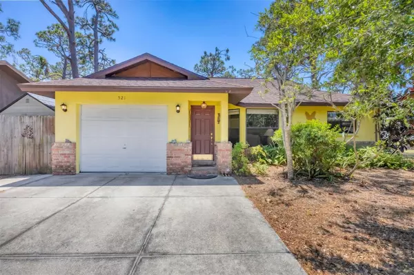 Englewood, FL 34223,521 ARTISTS AVE