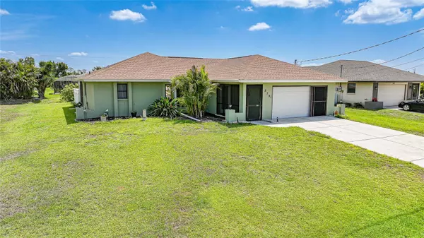 279 MARK TWAIN LN, Rotonda West, FL 33947
