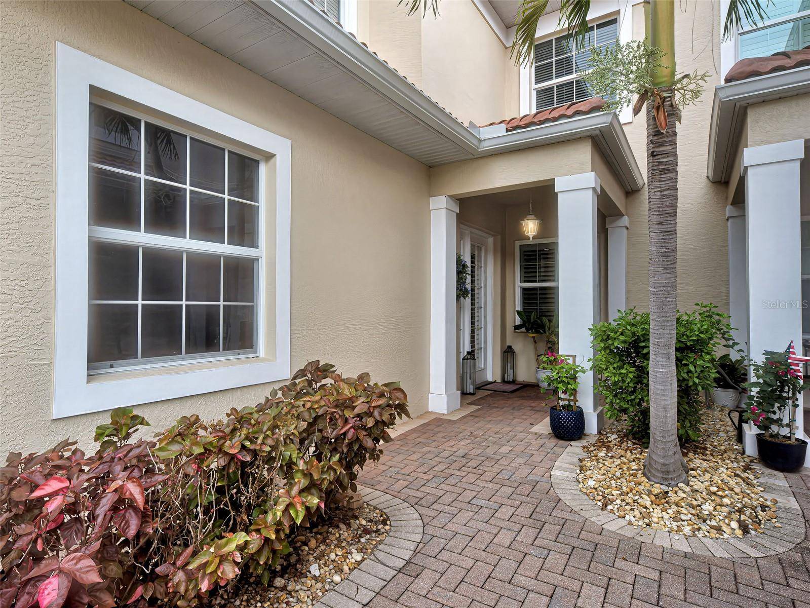 Punta Gorda, FL 33950,2590 TARPON COVE DR #811