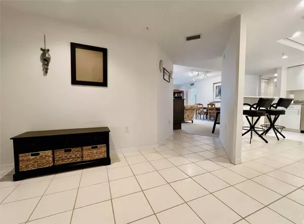 Englewood, FL 34223,2380 N BEACH RD #210