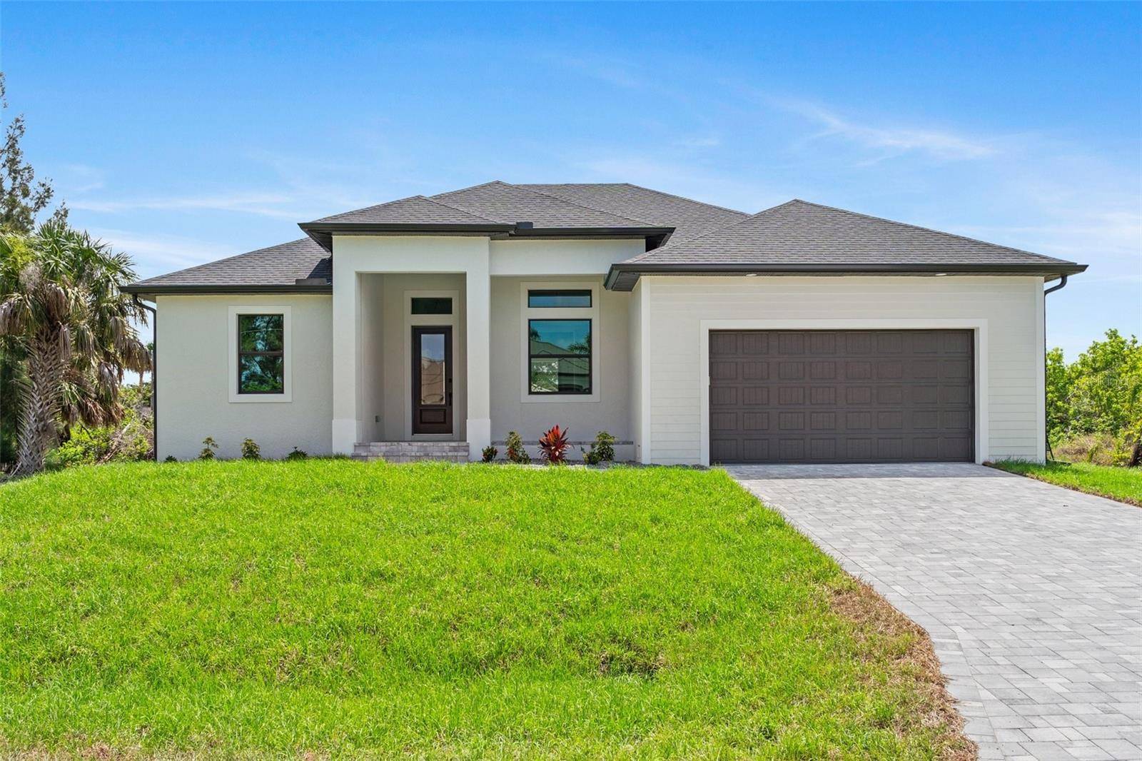 8105 ANTWERP CIR, Port Charlotte, FL 33981