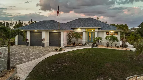 530 SPANIARDS RD, Placida, FL 33946