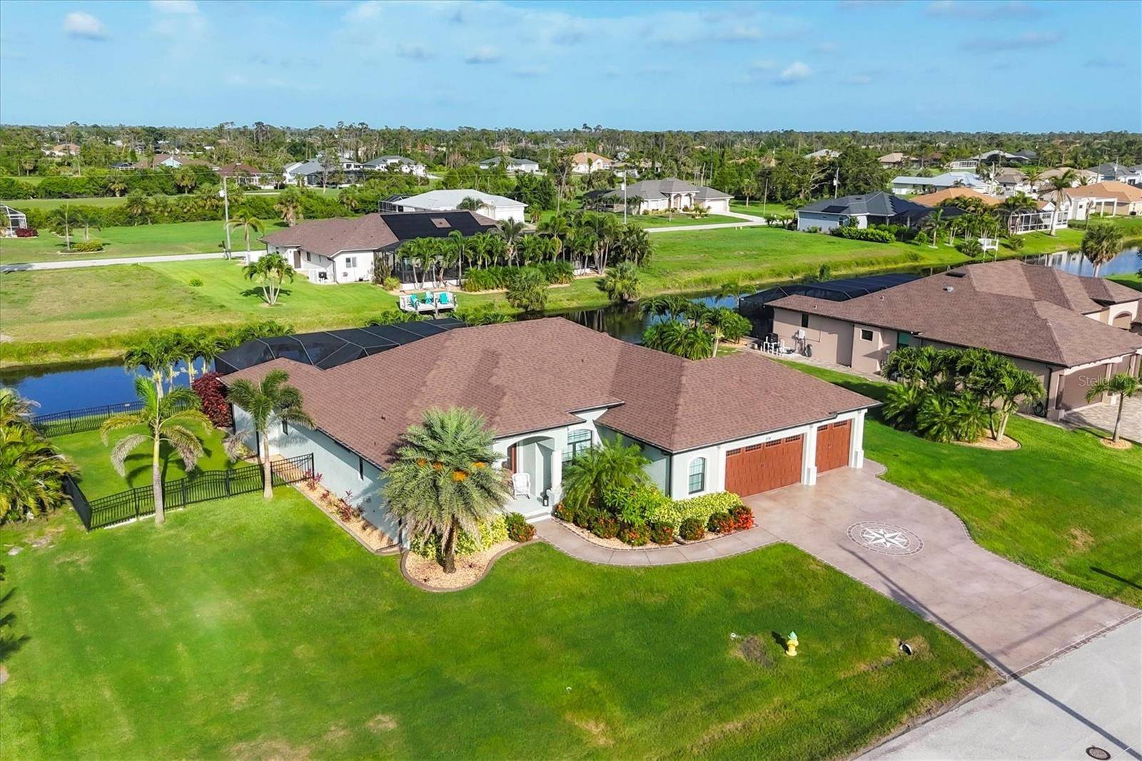 Rotonda West, FL 33947,204 W PINE VALLEY LN