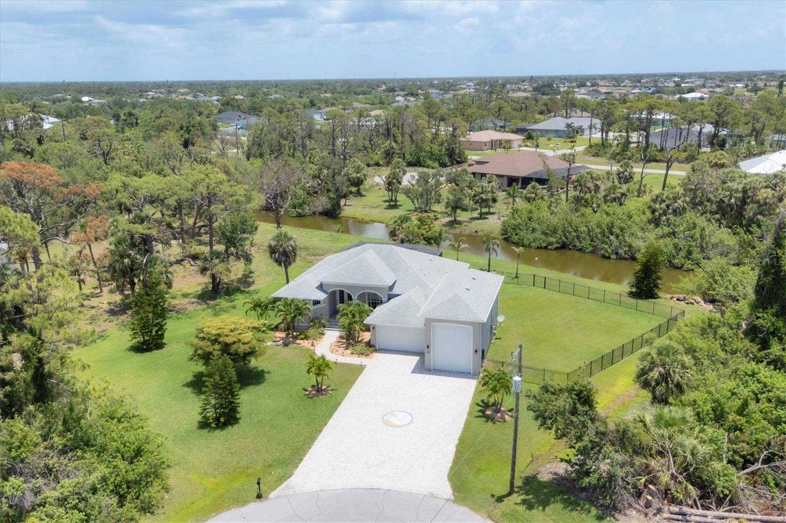 124 CUTLASS DR, Rotonda West, FL 33947