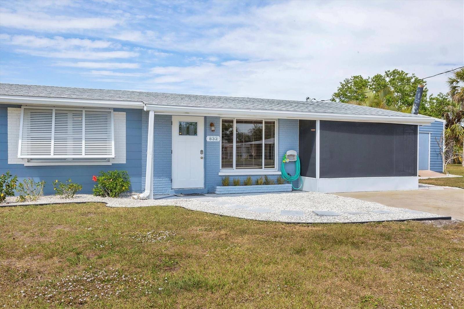 Englewood, FL 34223,832 E 4TH ST