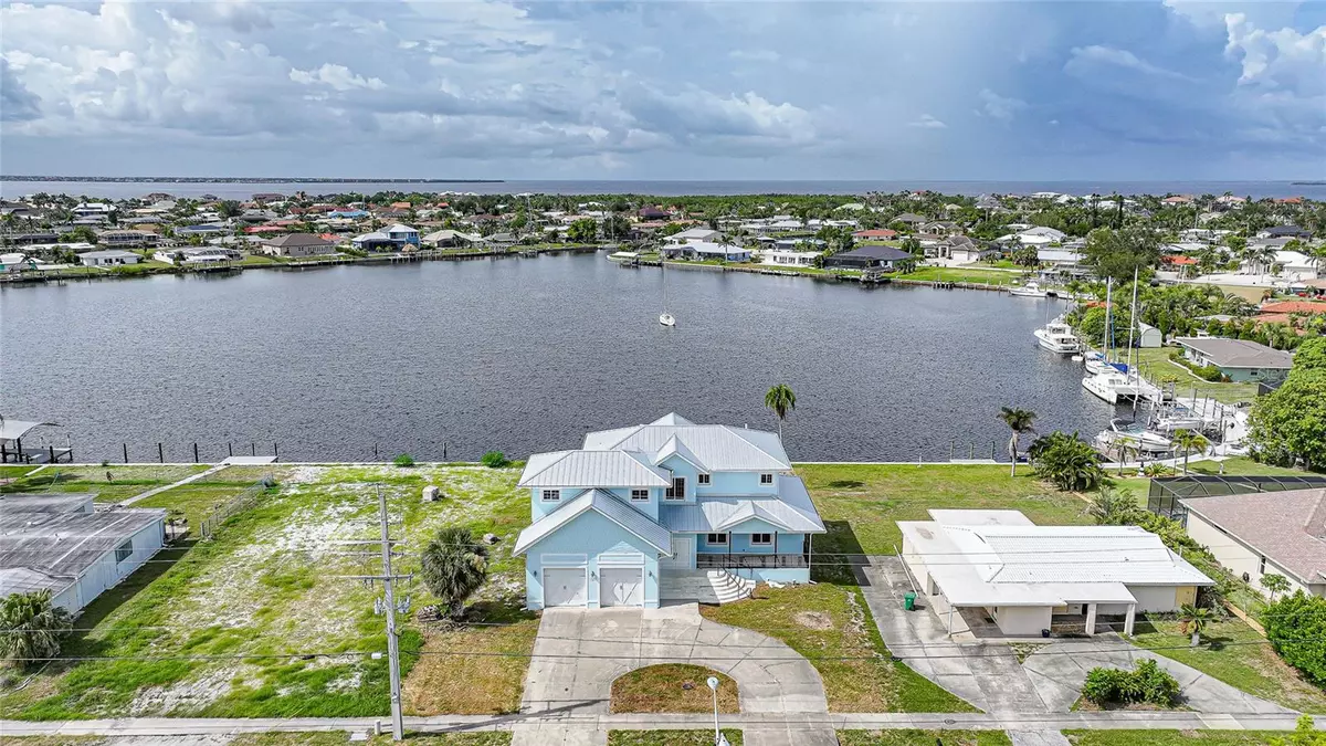 Port Charlotte, FL 33952,21519 EDGEWATER DR