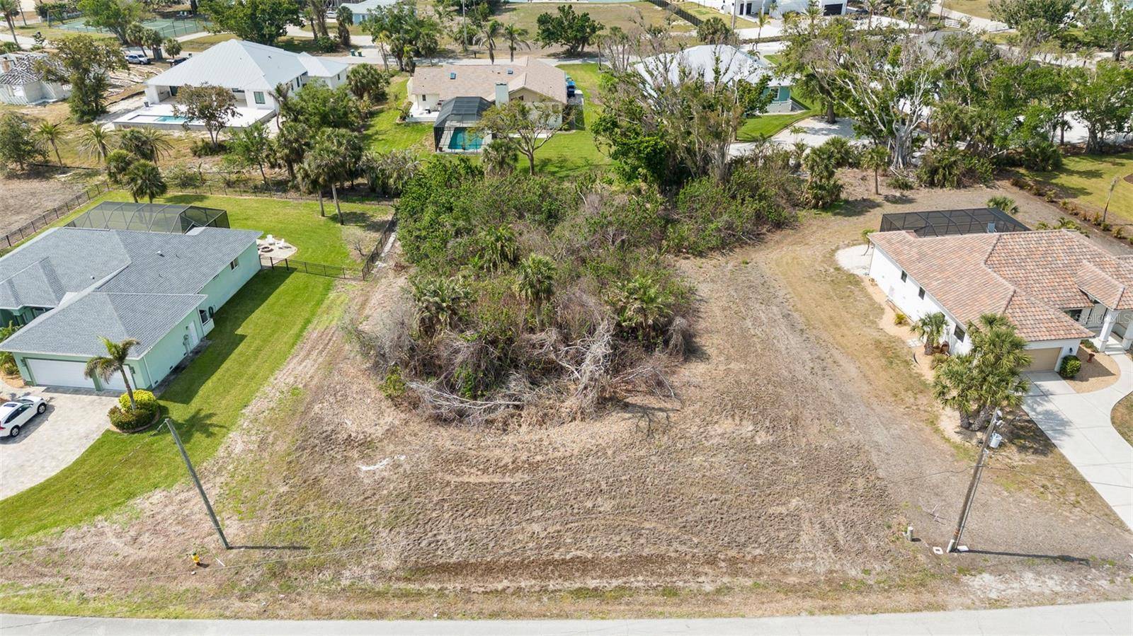 Placida, FL 33946,445 SPANIARDS RD