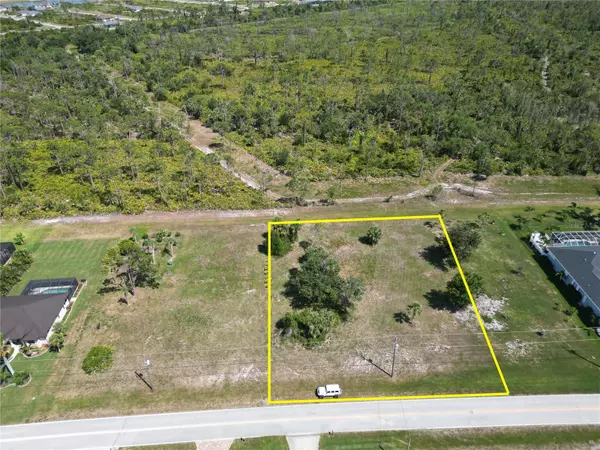 Rotonda West, FL 33947,1057 BOUNDARY BLVD
