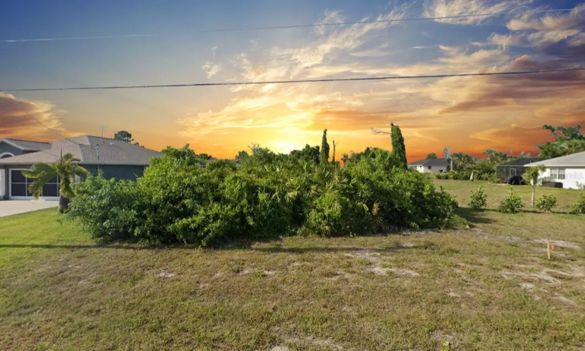 Rotonda West, FL 33947,120 ALBATROSS RD