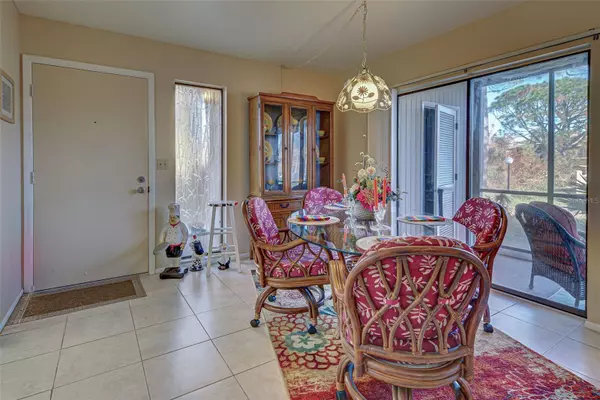 Englewood, FL 34223,19 QUAILS RUN BLVD #2