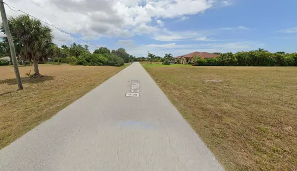 Rotonda West, FL 33947,103 BONITA DR