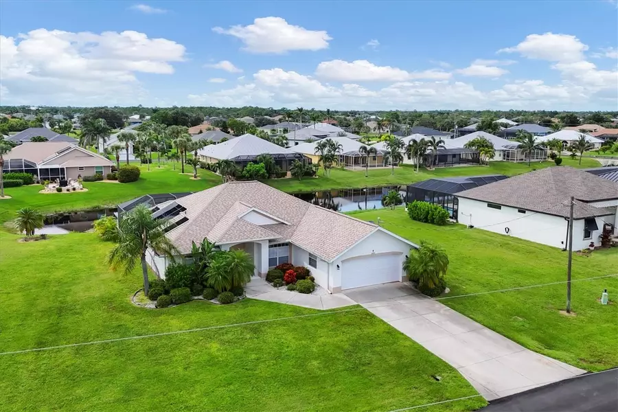 9 MEDALIST TER, Rotonda West, FL 33947