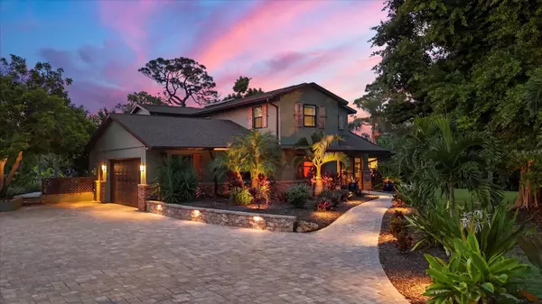 1070 BAYSHORE DR, Englewood, FL 34223