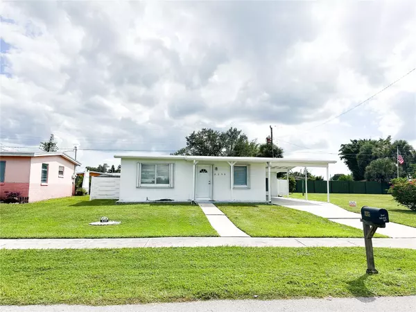 8265 SHUMOCK AVE, North Port, FL 34287