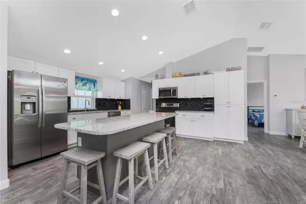 Rotonda West, FL 33947,101 LADY LN