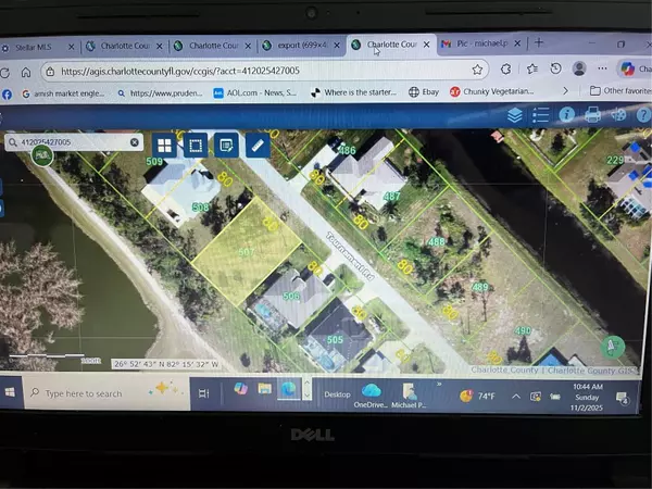 22 TOURNAMENT RD, Rotonda West, FL 33947