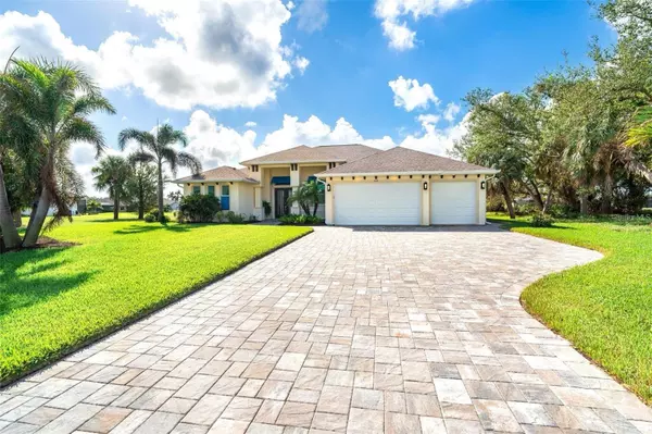 Rotonda West, FL 33947,592 BOUNDARY BLVD