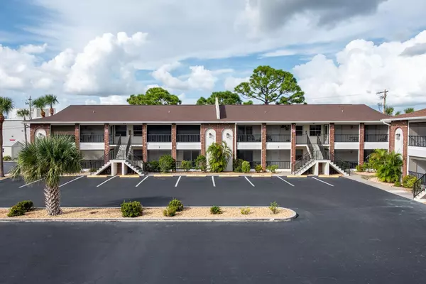 1531 PLACIDA RD #1-204, Englewood, FL 34223