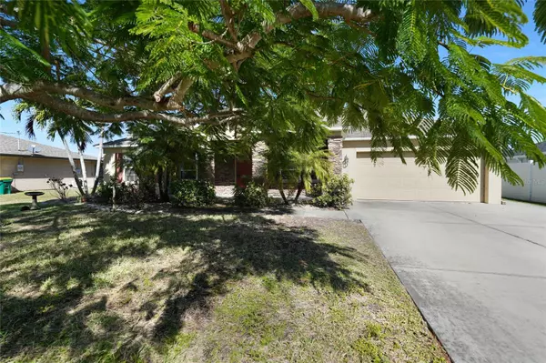 Port Charlotte, FL 33948,17032 OHARA DR