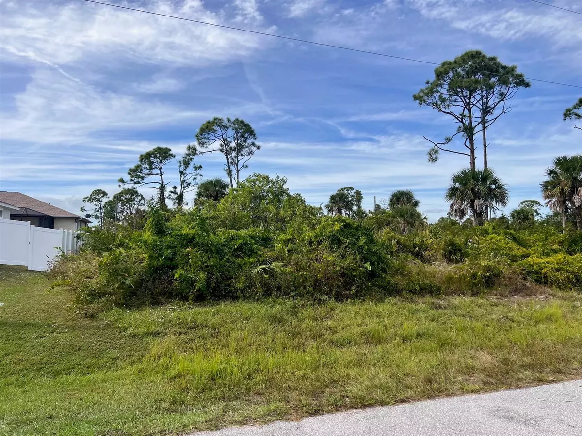 Placida, FL 33946,16 CAREE PL
