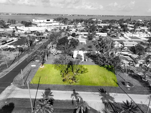 Englewood, FL 34223,140 RIVERVIEW AVE