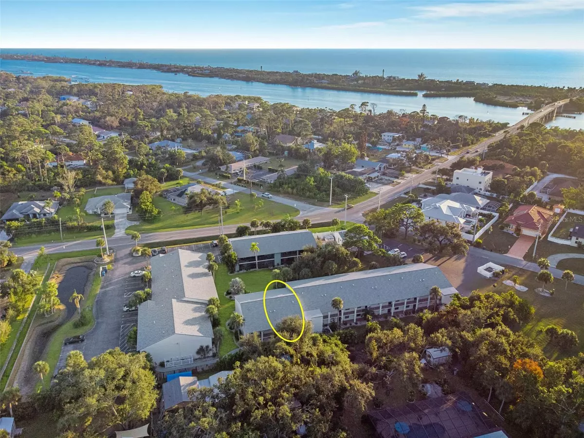 Englewood, FL 34223,1730 MANASOTA BEACH RD #207