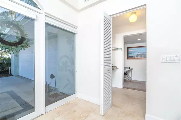 Sarasota, FL 34231,1648 SHELBURNE LN