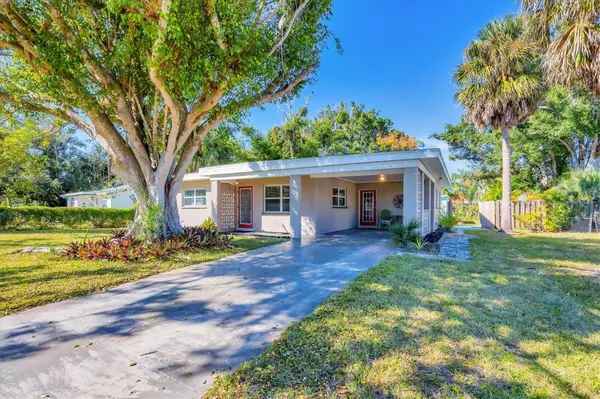 Nokomis, FL 34275,200 SAGO LN