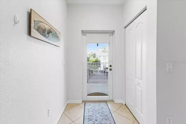 Rotonda West, FL 33947,8101 MEMORY LN #219