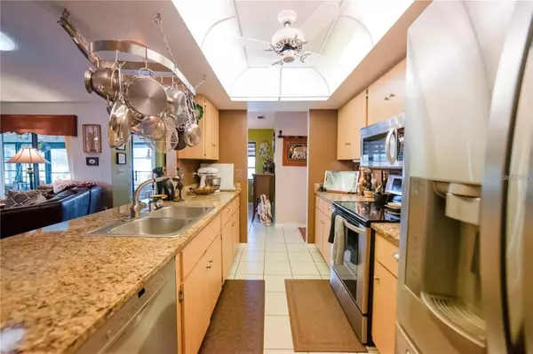 Rotonda West, FL 33947,145 BUNKER RD