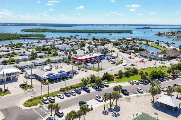 Rotonda West, FL 33947,115 BEAU RIVAGE DR