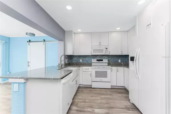 Englewood, FL 34223,1977 BEACH RD #3