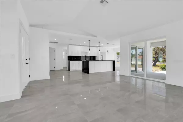 Punta Gorda, FL 33980,415 CORTEZ DR