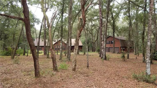 35742 LANA DR, Dade City, FL 33523