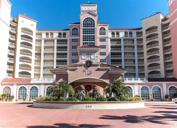 200 OCEAN CREST DR #528, Palm Coast, FL 32137
