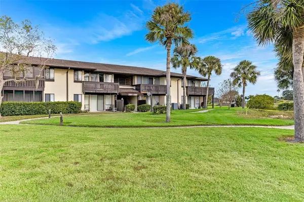 46 CLUB HOUSE DR #204, Palm Coast, FL 32137