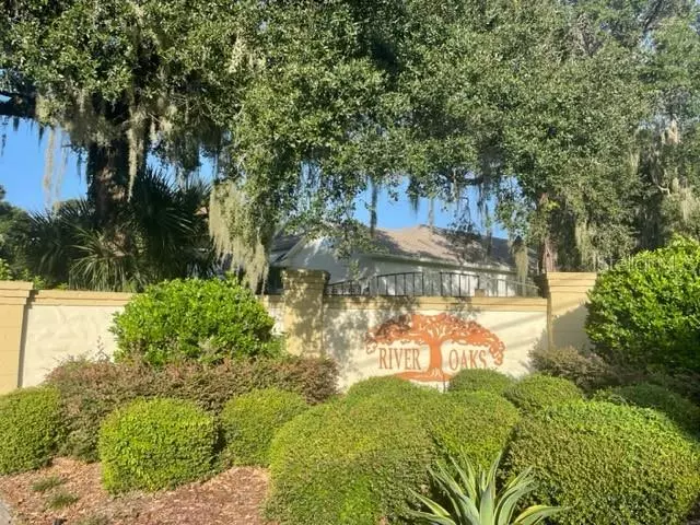 Palm Coast, FL 32137,18 RIVER OAKS WAY