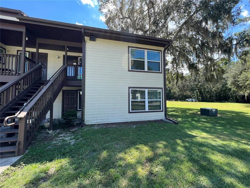 22104 SANDALWOOD DR #104, Wildwood, FL 34785