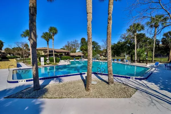 Palm Coast, FL 32137,40 CLUB HOUSE DR #201