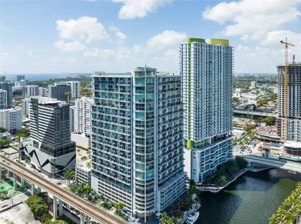 690 SW 1 CT #1013, Miami, FL 33130