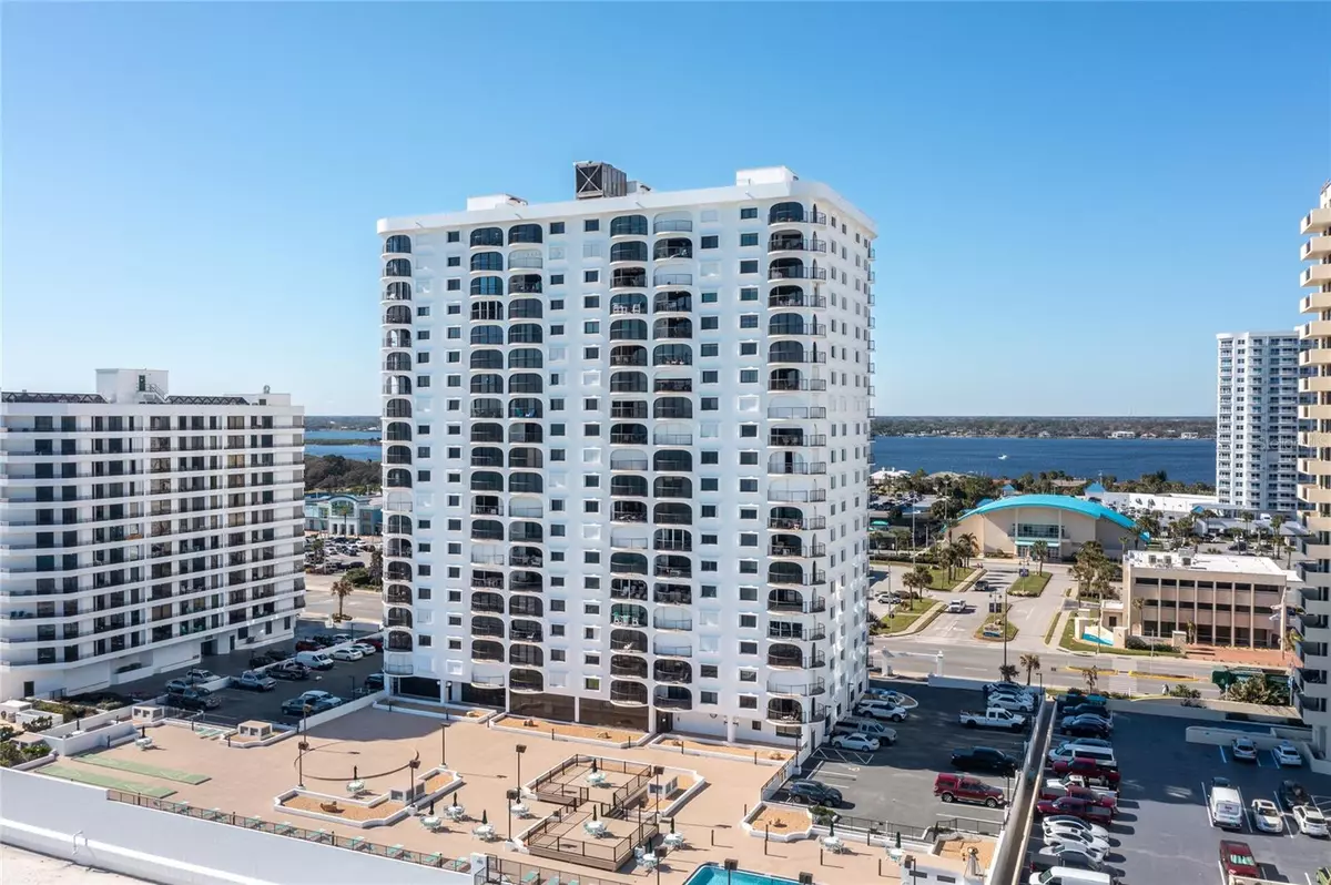 Daytona Beach Shores, FL 32118,3003 S ATLANTIC AVE #4B3