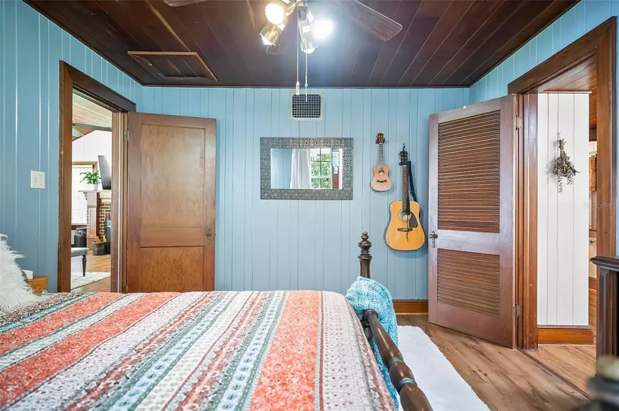 235 E RIVER RD, East Palatka, FL 32131